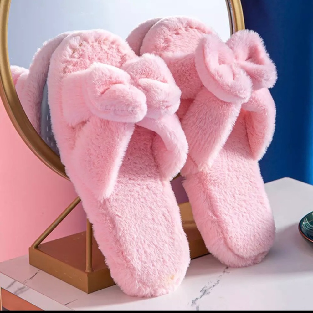 Women bedroom slipper